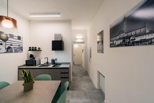 GuestHost - Stylish loft near Piazza del Campo Room Type - Studio