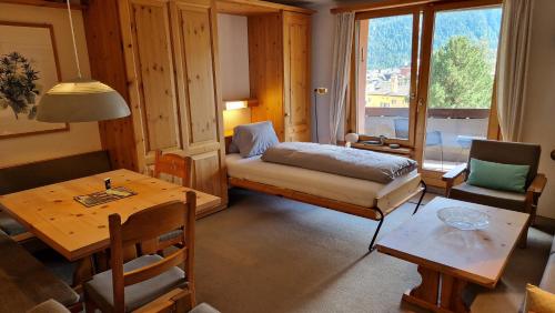  Chesa Bellaval, Haus Leivra 2 1 2-Zimmerwohnung in Silvaplana