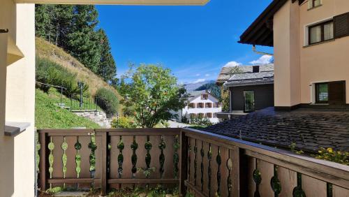 Chesa Bellaval, Haus la Vuolp 2,5-Zimmerwohnung in سيلفابلانا