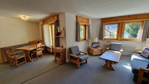 Chesa Bellaval, Haus la Vuolp 2 1 2 Zimmerwohnung in Silvaplana, Schweiz