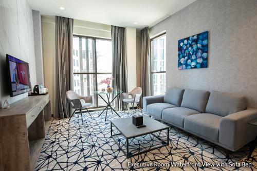 room detail thumbnail 1