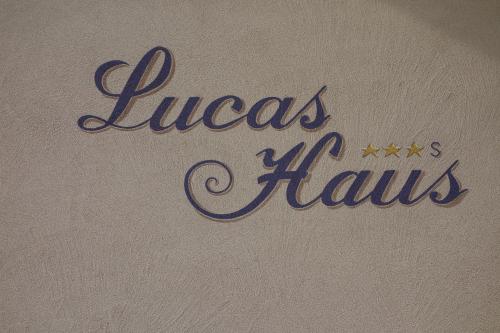 Lucas Haus - image 8