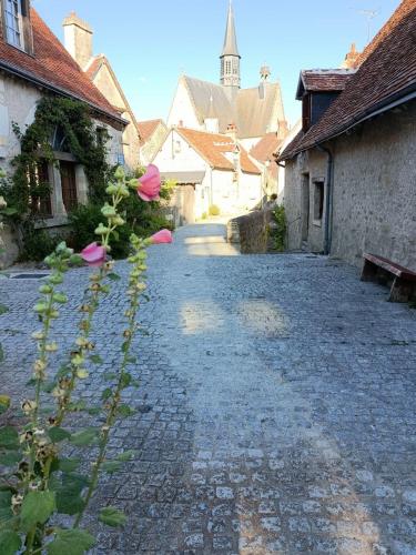 La petite maison au coeur du village chambre d'hôte Montrésor