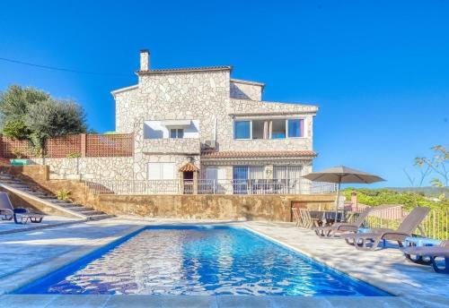 Villa with Sea View