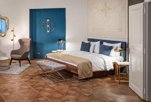 Hotel Golden Angel - image 6