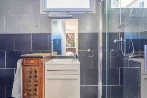 1 bedroom apartment in La Plaine - 화장실