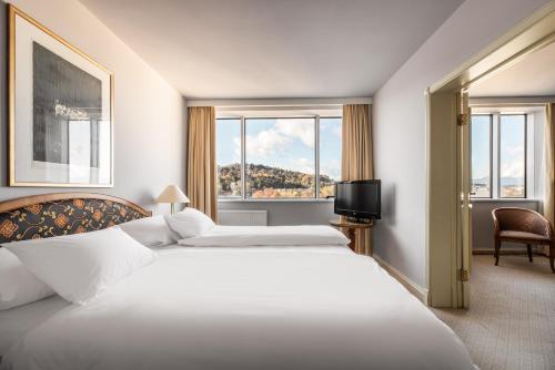 hotel photo