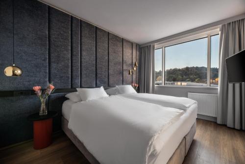 Junior Suite image 3