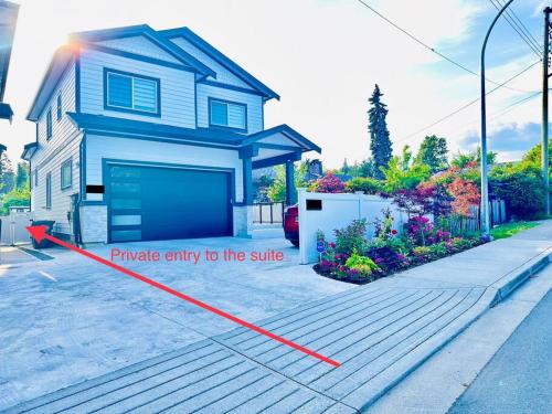 New 2BR Garden Suite,2Bath,AC,EV,Parkin,WIFI,Netfl in Port Coquitlam, Canada