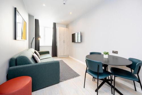 Staycity Aparthotels Liverpool Waterfront - image 10