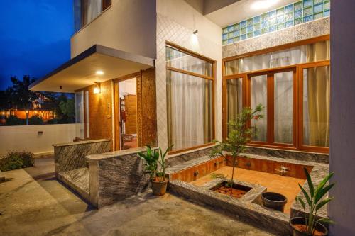 Orchid Escape by JadeCaps 3BHK Villa Near Airport & Nandi Hills No Pool