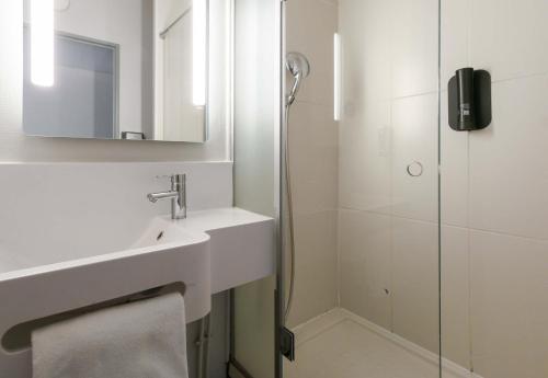 B&B Hôtel Marseille Euromed - main image