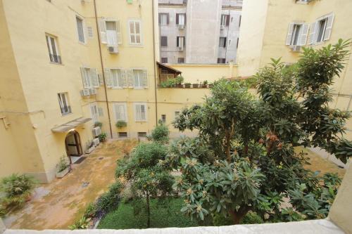 Giant Borghese Apartment, Roma (foto 3)