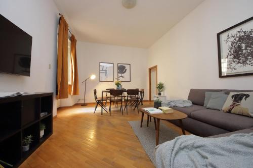 Giant Borghese Apartment, Roma (foto 7)