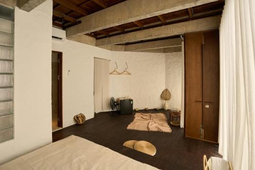 The Myst Suite with Balcony