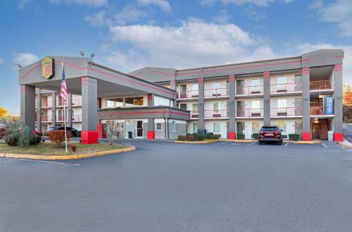 Super 8 by Wyndham Kingsport - Accommodation