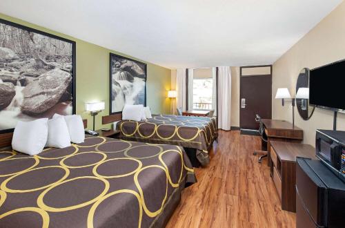 Super 8 by Wyndham Kingsport - Accommodation