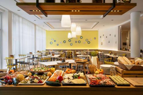 餐廳, 蘭茨貝格溫德姆維也納之家簡易酒店 (Vienna House Easy by Wyndham Landsberg) in 萊希河畔蘭茨貝格
