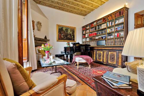 TreasureRome Luxury Collection Daphne Terrace