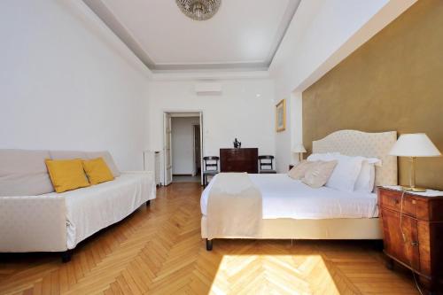 Spanish Steps Family Home by TreasureRome - image 8