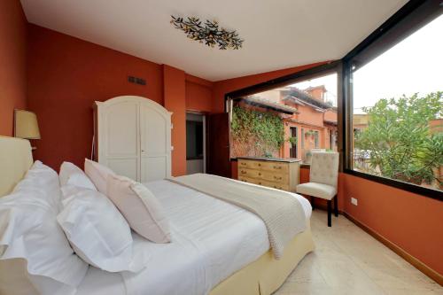 TreasureRome Spanish Steps Penthouse, Rome (photo 2)