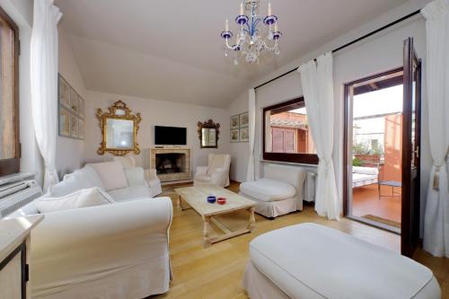 TreasureRome Spanish Steps Penthouse, Rome (photo 3)