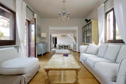 TreasureRome Spanish Steps Penthouse, Rome (photo 7)