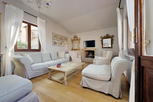 TreasureRome Spanish Steps Penthouse, Rome (photo 9)