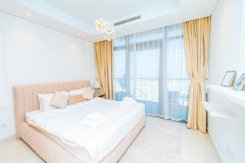 Casa Blanca !Elegant 2 Bed Apartment with Sea View ! - image 6