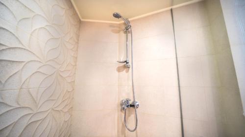 Golden View Luxury Villa Platanias - Tap to explore photos