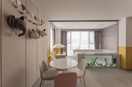 room detail thumbnail 1