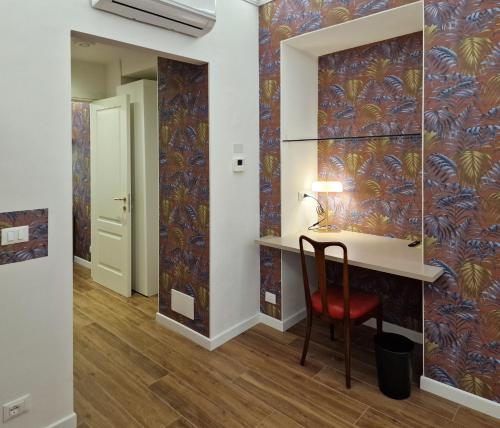 Hotel Roma E Rocca Cavour - Tap to explore photos