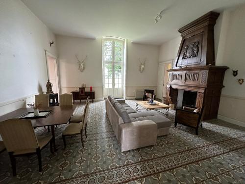 Chateau de Mazelieres 4