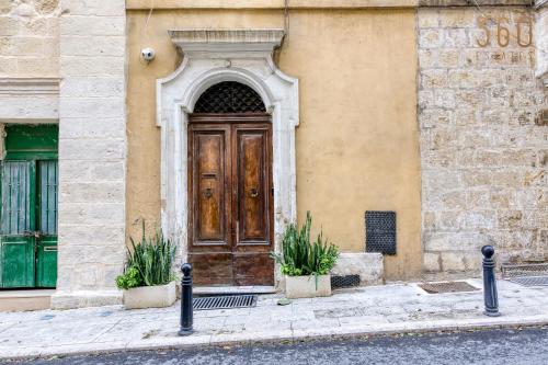 Fully equipped 2BR house of character in Floriana by 360 Estates