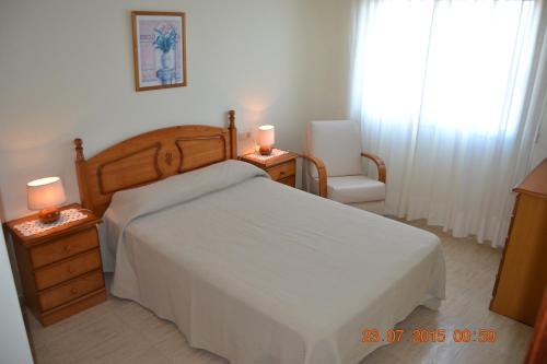 One-Bedroom Apartment image 5