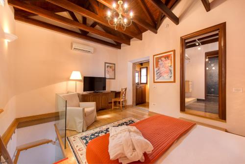 Exclusive Suite (1-4 Adults) with Private Terrace image 10