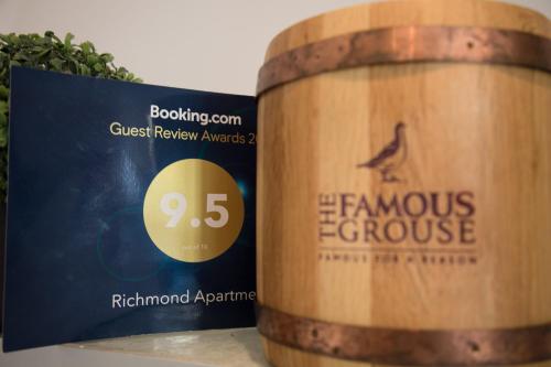 Richmond Apartment - image 2