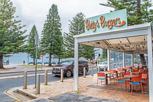 Coogee Beachside Penthouse 7 - image 9