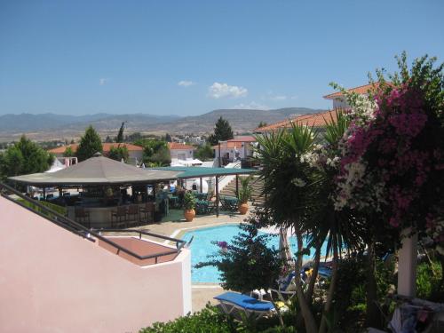 Akamanthea Holiday Village