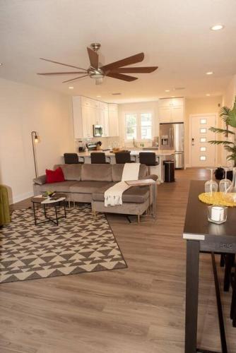2418 Beach and Boujee in Edgewater, USA