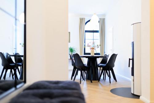 設施, 5 Sterne Ferienwohnung Schlossplatz - Sachsen Vogtland Erzgebirge 6 Personen 3 SZ Sauna Kamin in 奧爾巴赫