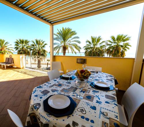 Kilátás, Mare e Castello in Manfredonia városközpont