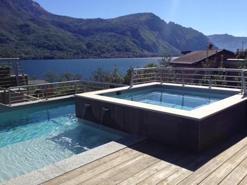 Bellagio Village- 4 Apartments by the lake - Seasonal Warm Pool and Sauna