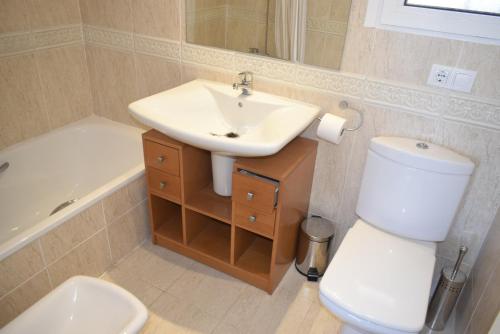 Apartment with Sea View image 7
