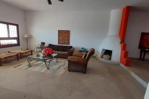 Casa grande en Bahia de Kino frente al mar in Bahía Kino