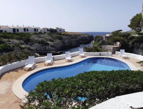 Apartamentos Islanders - Cala En Brut