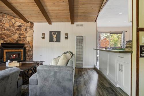 Chateau Oso Grande in Big Bear in Big Bear City (CA)