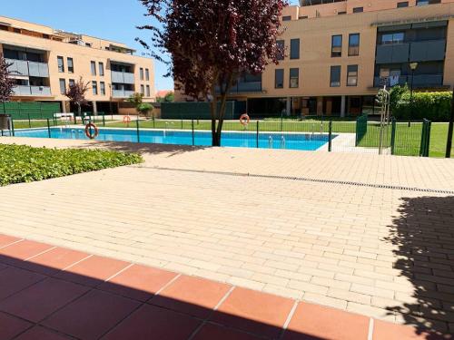 Lujoso Apartamento 3 Camas Piscina Parque Garaje Las Rozas Familiar Tranquilo