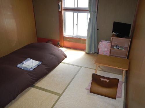 Single Room image 3