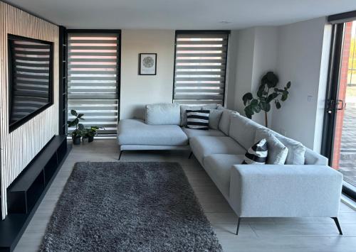Riverside Wharf - Free Parking, Business, Couples & Families, Manchester (photo 7)